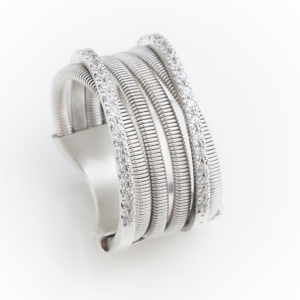 Moderan prsten od belog zlata sa brilijantima