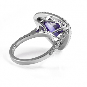 Luxuzni prsten od belog zlata sa tanzanitom i brilijantima