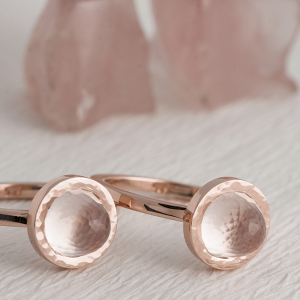 Prstenje od rose zlata sa roze kvarc kristalima