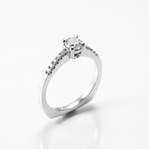 Luxuzni verenički prsten sa brilijantima